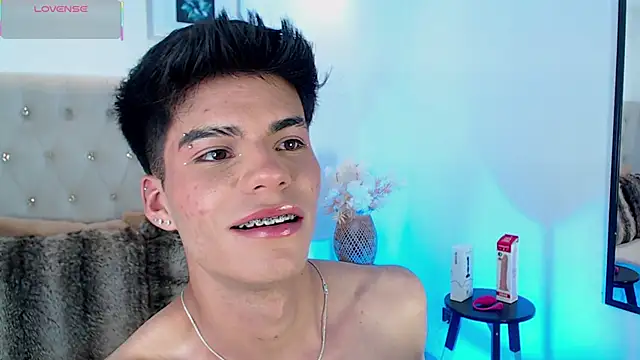 Snapshot of Dulcey_ chatting on September 20, 10:32 pm Dulcey online show from September 20, 10:32 pm