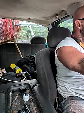 Snapshot of joeyoneill chatting on September 17, 7:48 pm joeyoneill online show from September 17, 7:48 pm