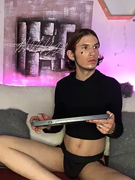 danny rios20 online show from November 22, 8:08 pm