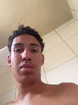 Lulugz online show from December 1, 3:26 pm