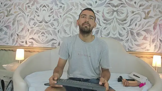 magnus serket online show from November 5, 11:56 am