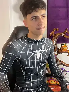 AdrianRinaldi online show from October 24, 7:59 pm