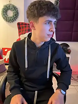 AdrianRinaldi online show from December 18, 8:16 pm