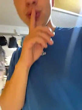 AdrianRinaldi online show from April 20, 6:10 pm