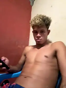 Snapshot of CHARLY-- chatting on September 10, 5:39 am CHARLY-- online show from September 10, 5:39 am