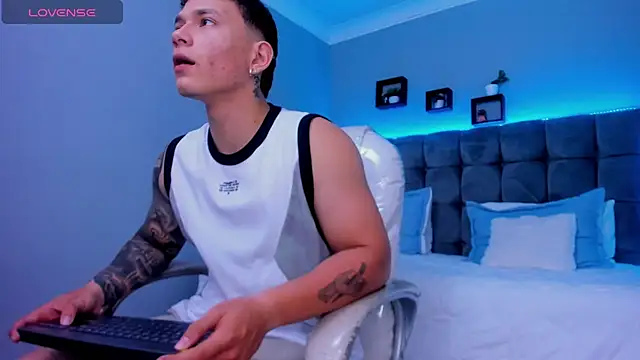 Thomas moon online show from November 29, 1:35 pm