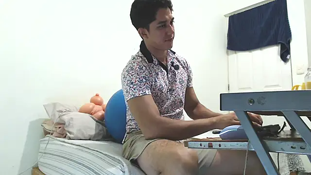 Penelope77 online show from September 14, 6:37 am