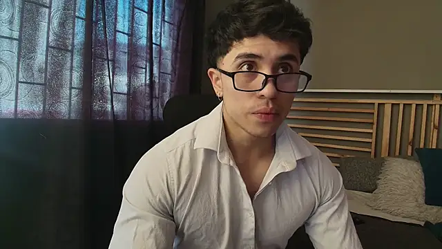 PaulEvens online show from March 25, 1:37 pm