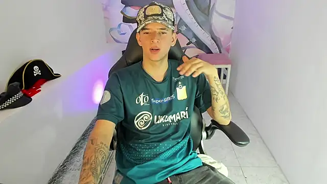 Fran Boy online show from November 8, 3:54 am