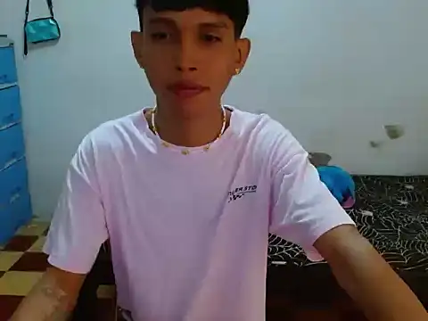 skinny1hugecock27 online show from April 16, 1:00 pm