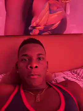 Snapshot of Brycce_santos chatting on October 5, 2:21 pm Brycce santos online show from October 5, 2:21 pm