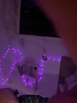 keraviian online show from March 30, 5:25 pm