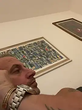 Maurinho3005 online show from October 28, 11:07 pm