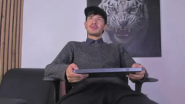 Snapshot of DimitriDeluxe chatting on September 22, 8:08 pm DimitriDeluxe online show from September 22, 8:08 pm