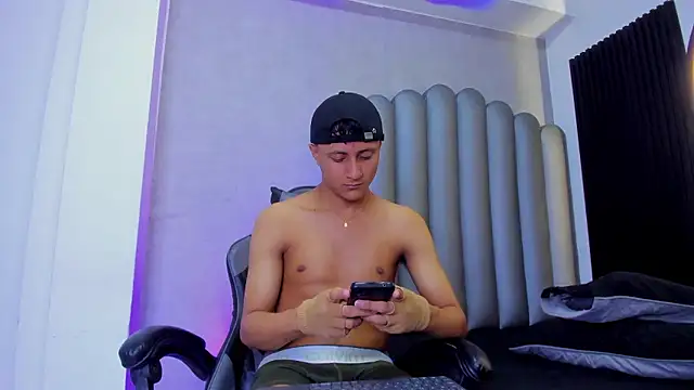  Leohot  online show from January 14, 3:44 am