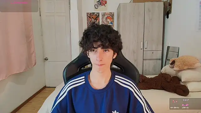 Nude Boy18 online show from April 20, 12:46 am