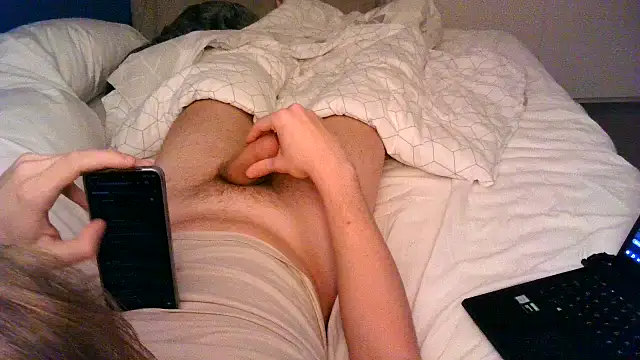 fuckFlo 1 online show from October 29, 11:40 pm