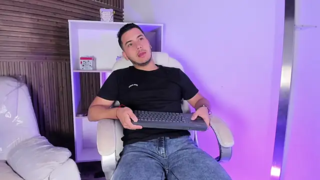 Axel grey  online show from October 22, 12:20 pm