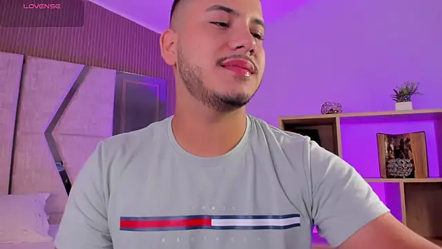 Axel grey  online show from April 21, 12:44 pm