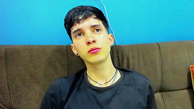 Jheampiiero online show from December 15, 1:52 pm