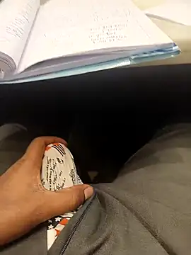 hotboy43339 online show from March 2, 3:06 am