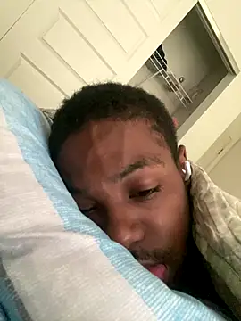 huhgtr online show from November 18, 7:50 pm