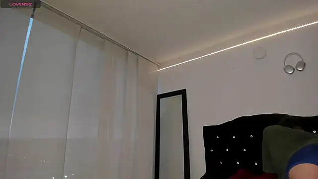 Snapshot of kevin_ahss chatting on September 29, 10:49 pm kevin ahss online show from September 29, 10:49 pm