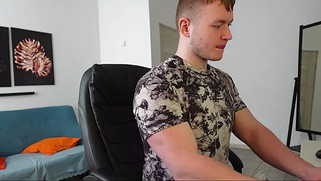 Richard Dullas online show from April 23, 1:13 pm