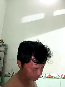 Snapshot of hotboy2x chatting on September 13, 10:38 am hotboy2x online show from September 13, 10:38 am