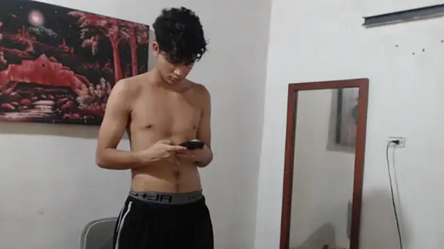 alice julls online show from November 27, 9:18 pm