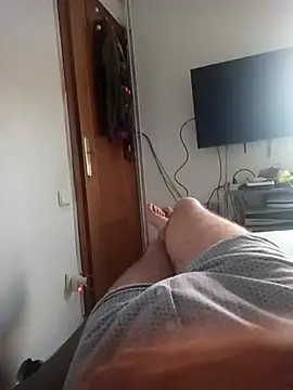 gigolobcn online show from July 4, 5:21 am