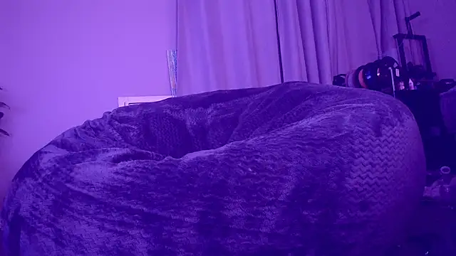 LeeCox online show from February 11, 2:24 pm