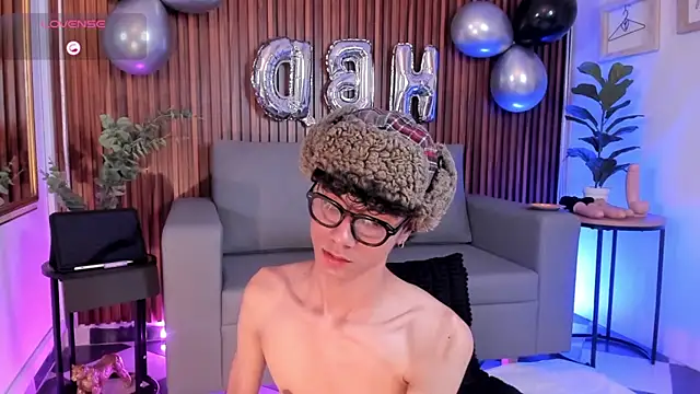 Phillicious   online show from February 24, 9:48 pm