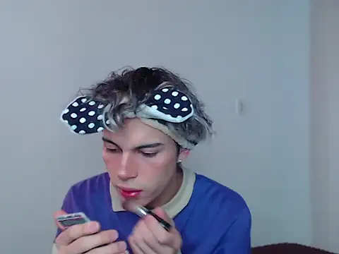 john vichenso online show from November 25, 10:12 pm