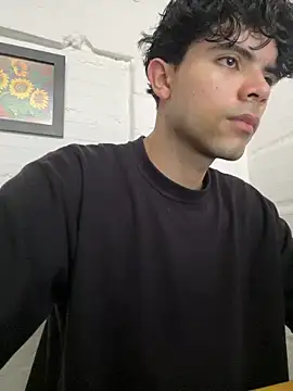 Axel-Mejia online show from April 12, 7:37 pm