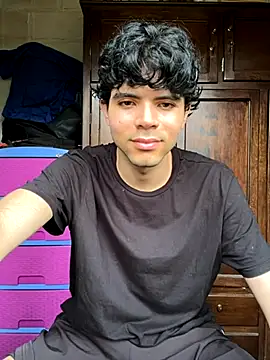 Axel-Mejia online show from November 4, 7:26 pm