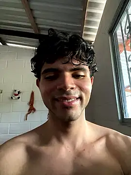 Axel-Mejia online show from January 8, 8:03 pm