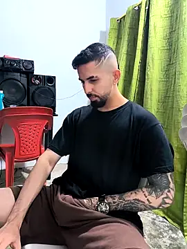 giannis090 online show from October 25, 4:47 am