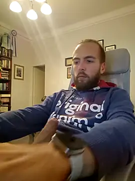 MrBig303 online show from October 28, 4:53 pm