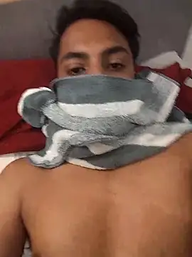 themasklover online show from April 10, 3:41 pm