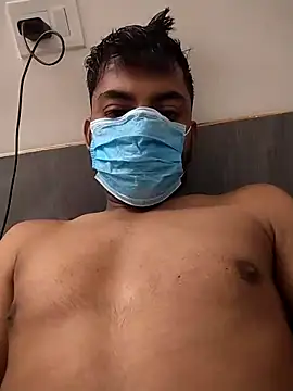 themasklover online show from April 29, 3:55 am