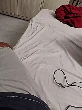 themasklover online show from April 23, 5:37 pm