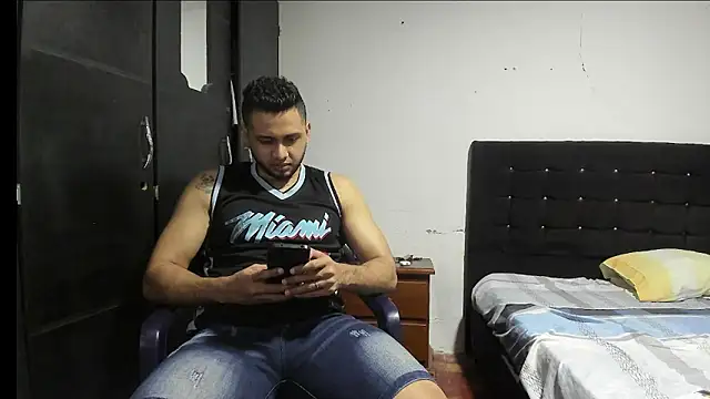 Ryan xc1 online show from November 23, 3:39 am