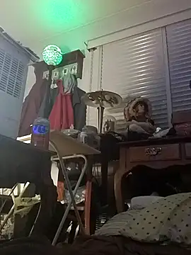 dicinyou80 online show from March 8, 7:34 am