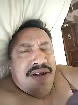 andreustoreto online show from September 11, 9:03 pm