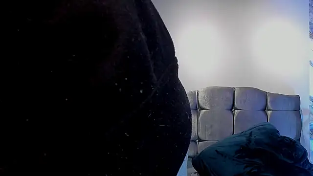 Room 69x online show from March 17, 12:07 pm