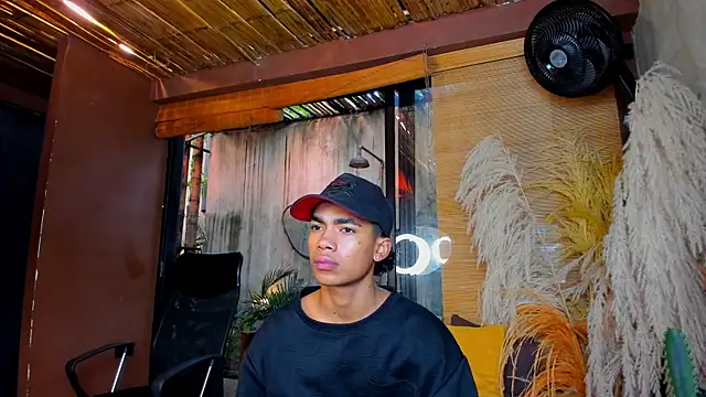 AlanCutee online show from December 17, 12:56 pm