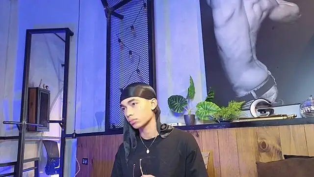 AlanCutee online show from April 25, 1:41 pm