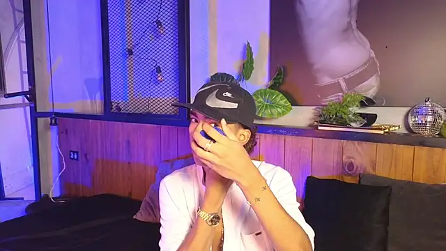 AlanCutee online show from April 23, 12:29 pm