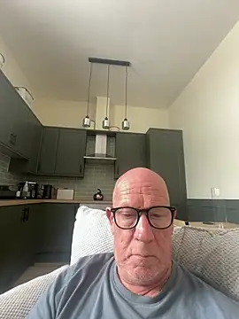 philefc online show from July 21, 12:51 pm